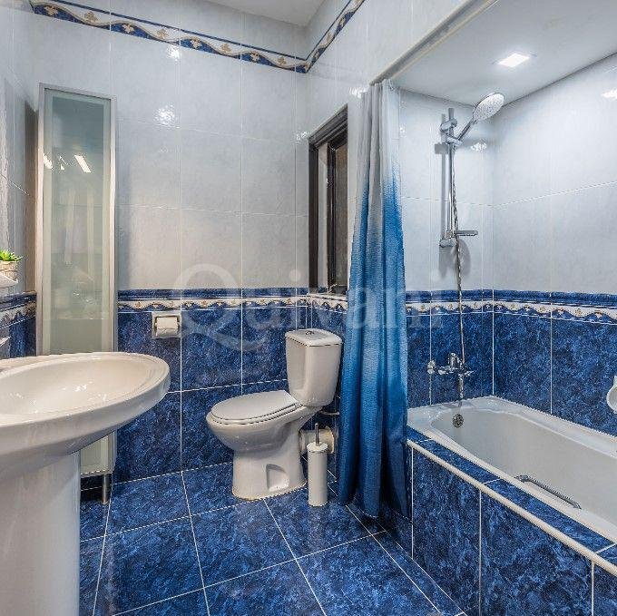 Xemxija – Maisonette with Private Pool & Garage