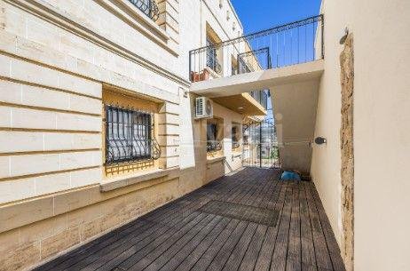 Xemxija – Maisonette with Private Pool & Garage