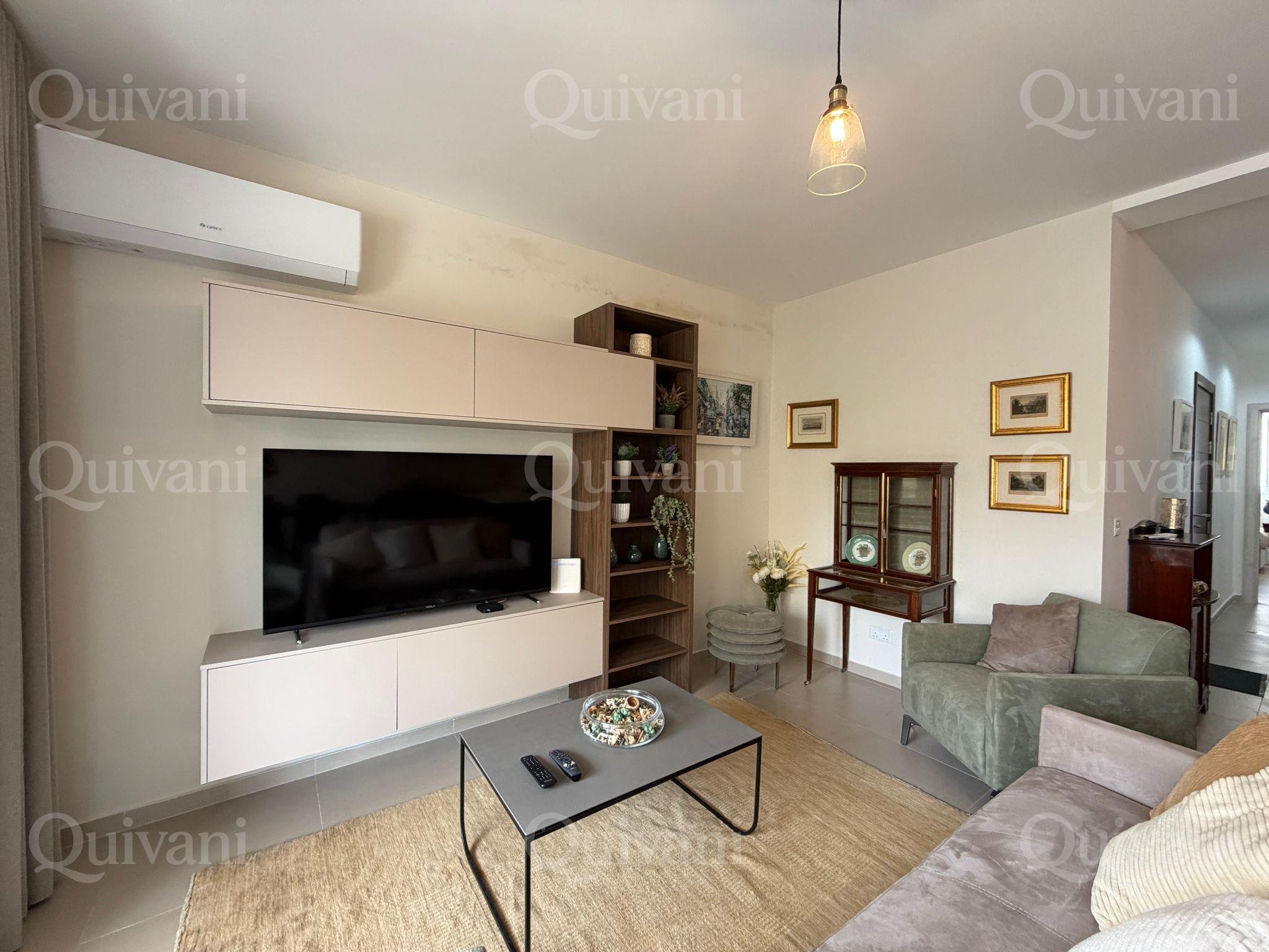 Pembroke, Apartment
