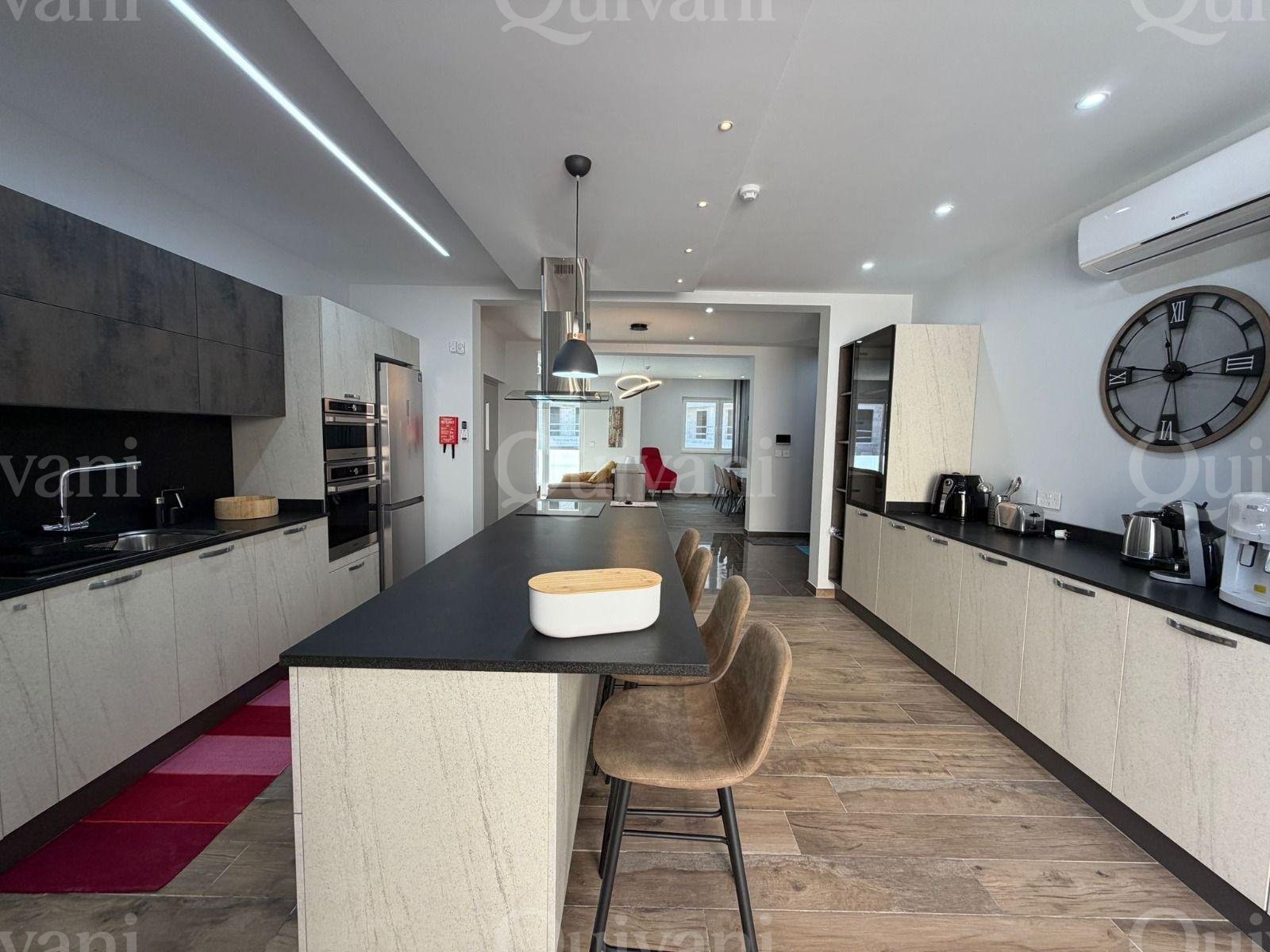 Swieqi, Semi-detached Villa