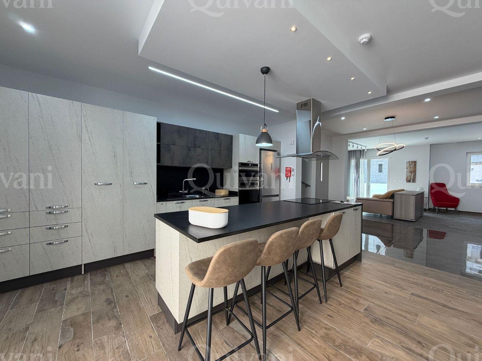 Swieqi, Semi-detached Villa