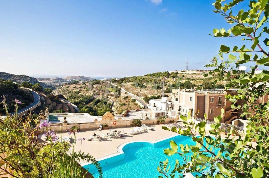 Madliena Village, Maisonette