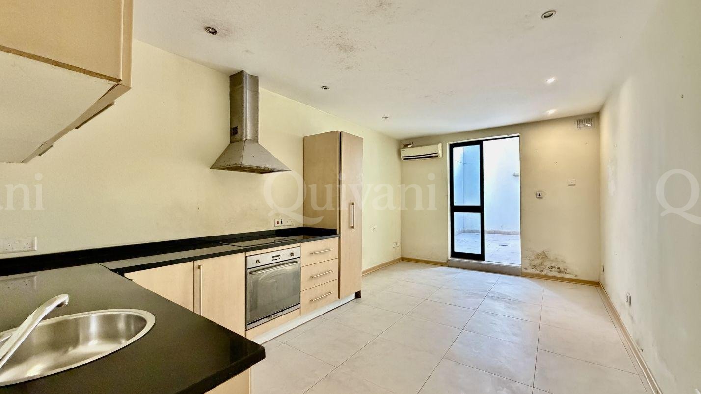 Sliema, Finished older type Maisonette