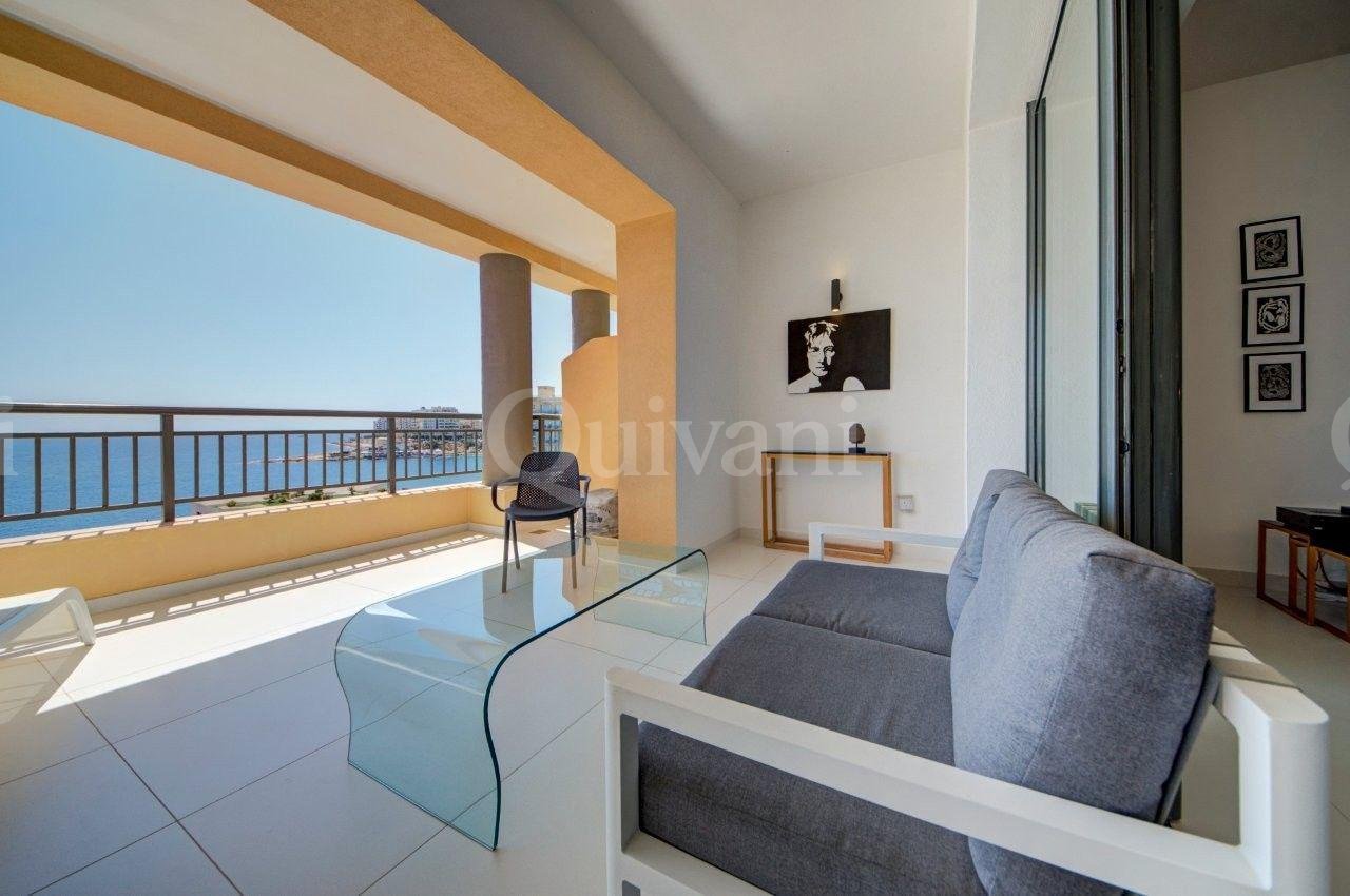 Exclusive Seafront Residence in Portomaso SDA