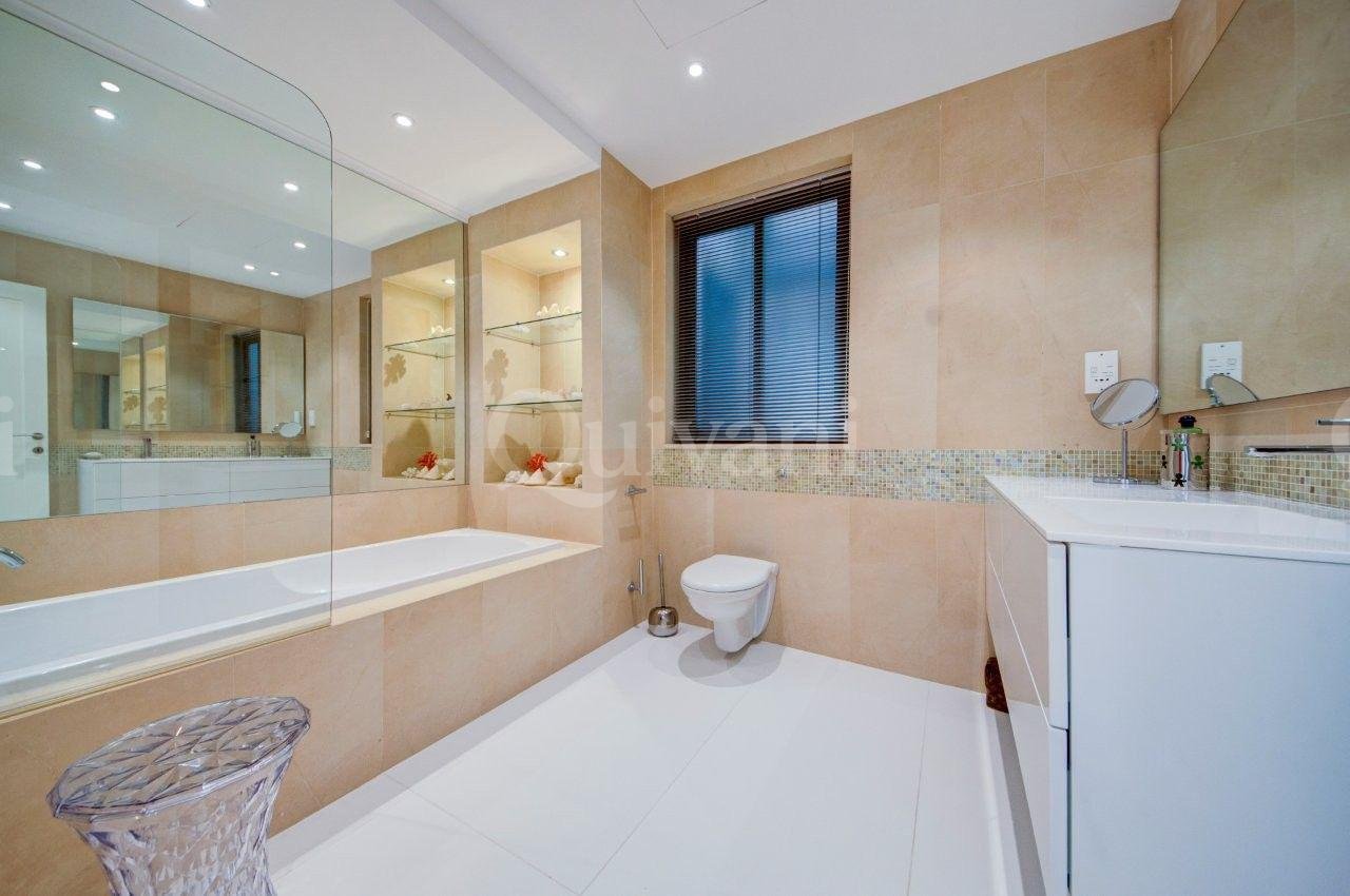Exclusive Seafront Residence in Portomaso SDA