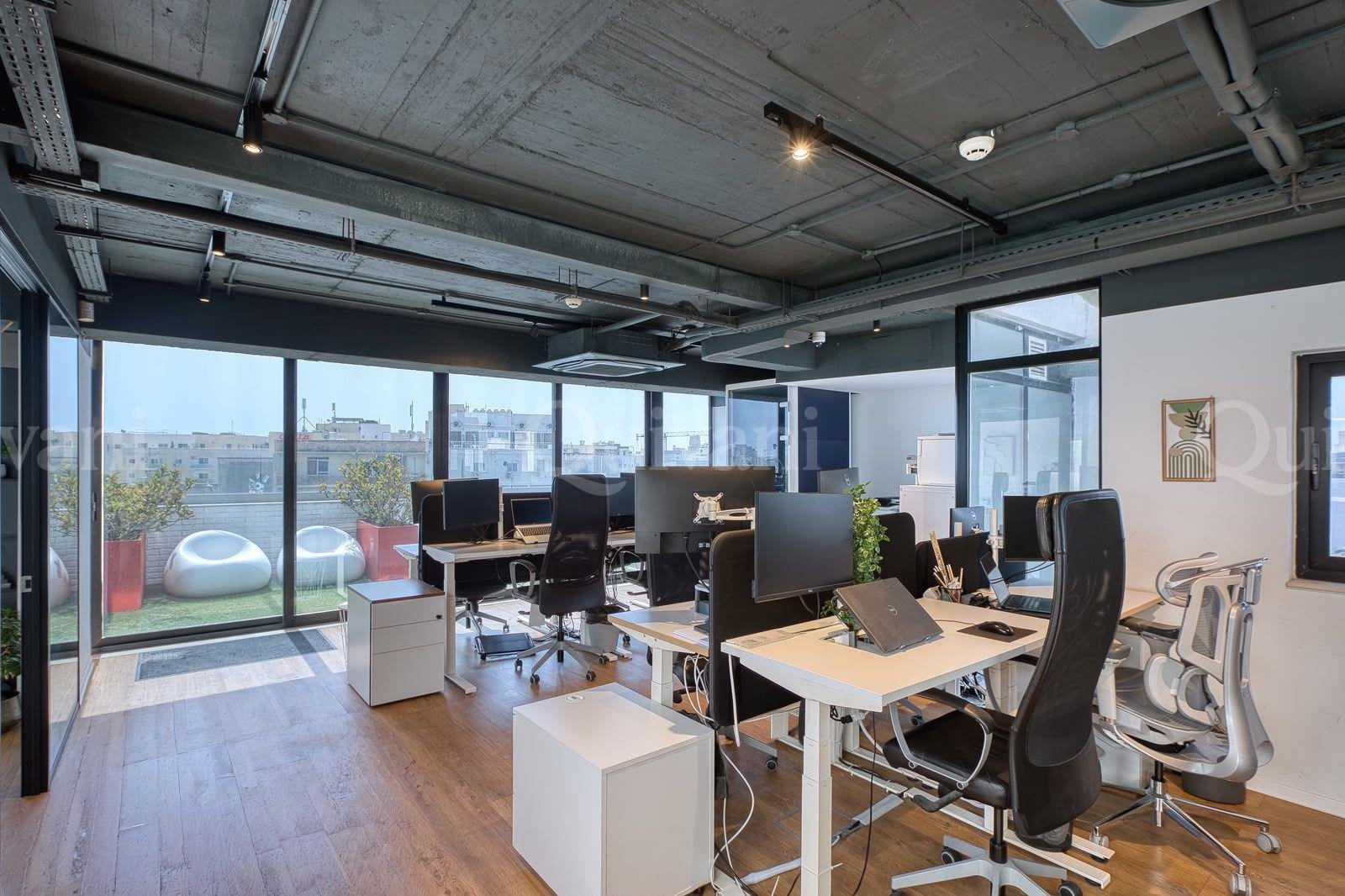 Gzira, Office