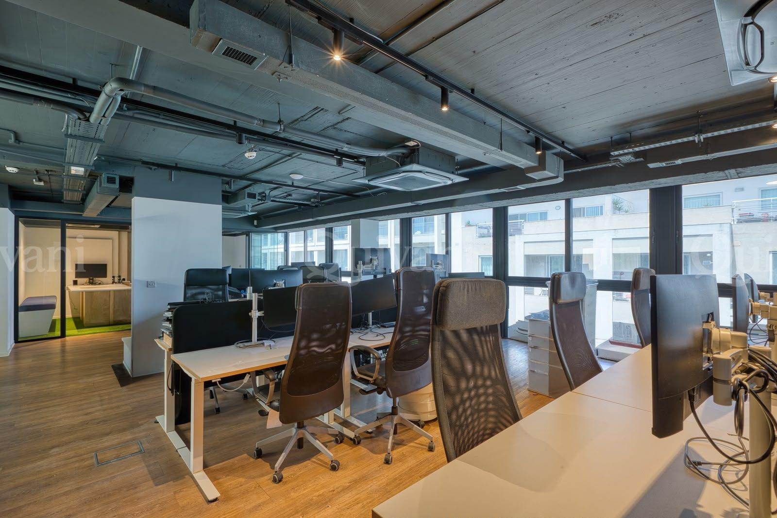 Gzira, Office