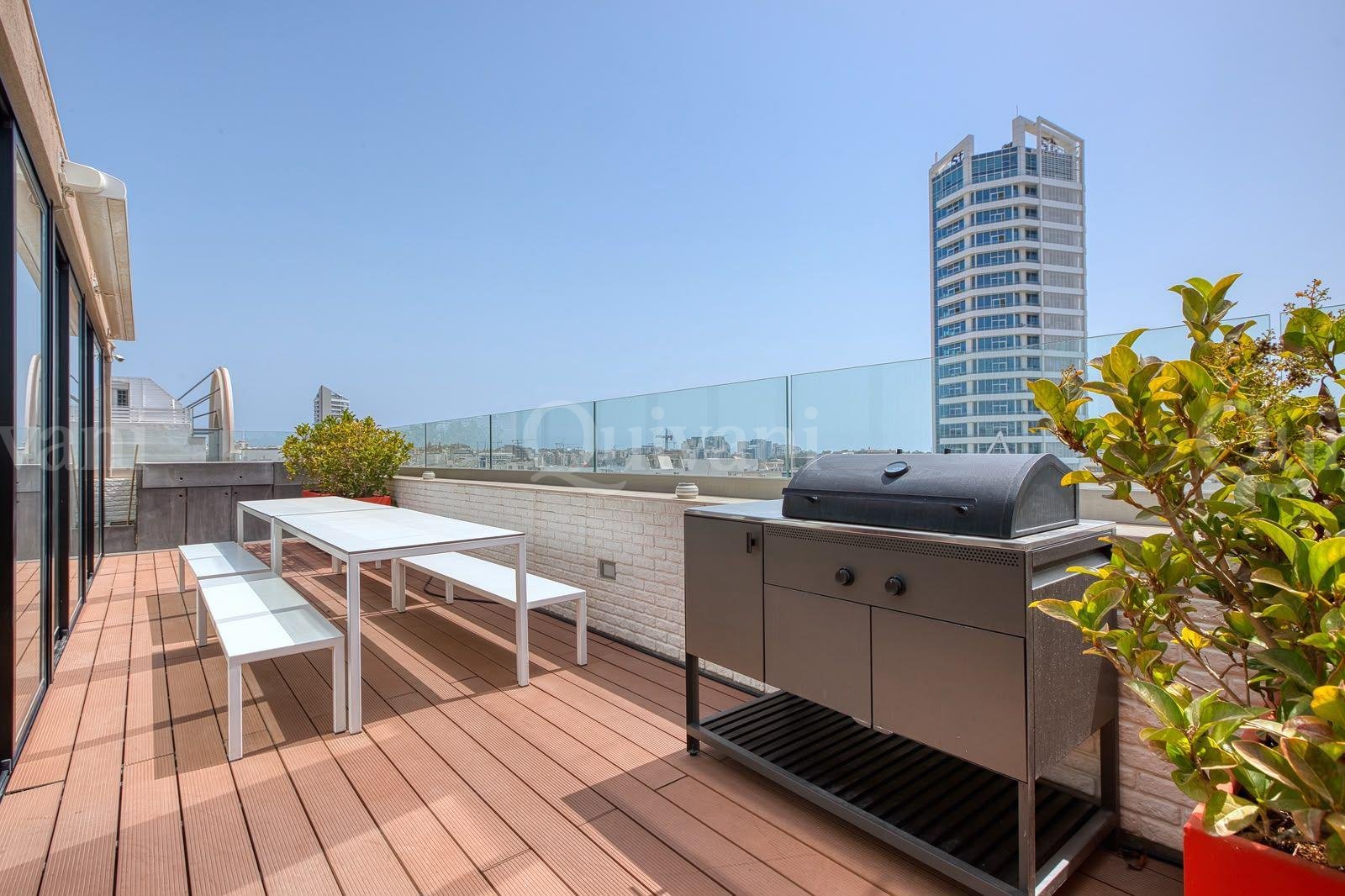 Gzira, Office