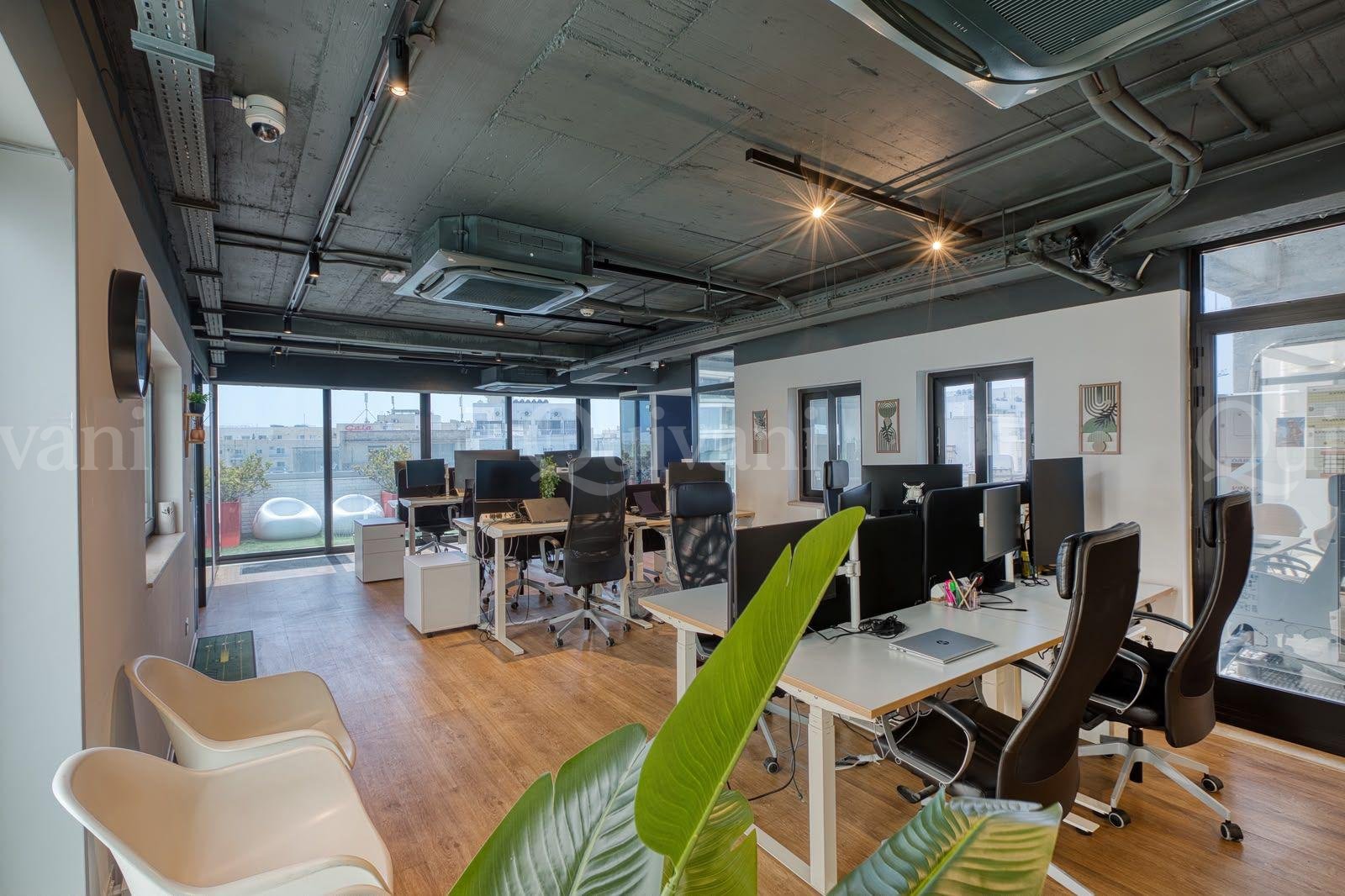 Gzira, Office