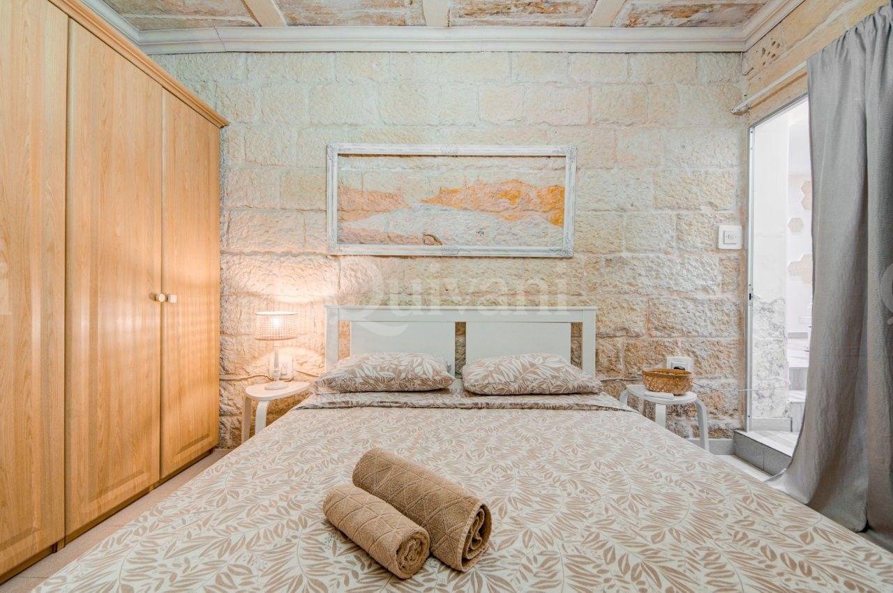 Floriana UCA Furnished Duplex Maisonette