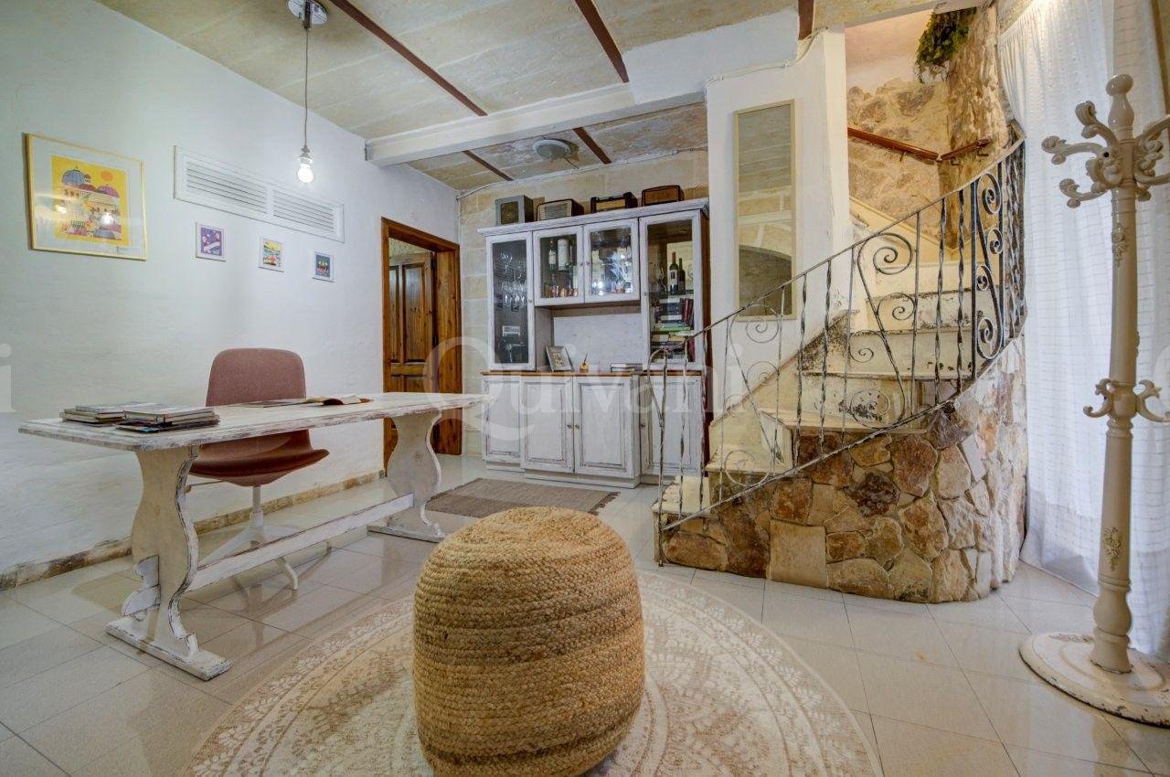 Floriana UCA Furnished Duplex Maisonette