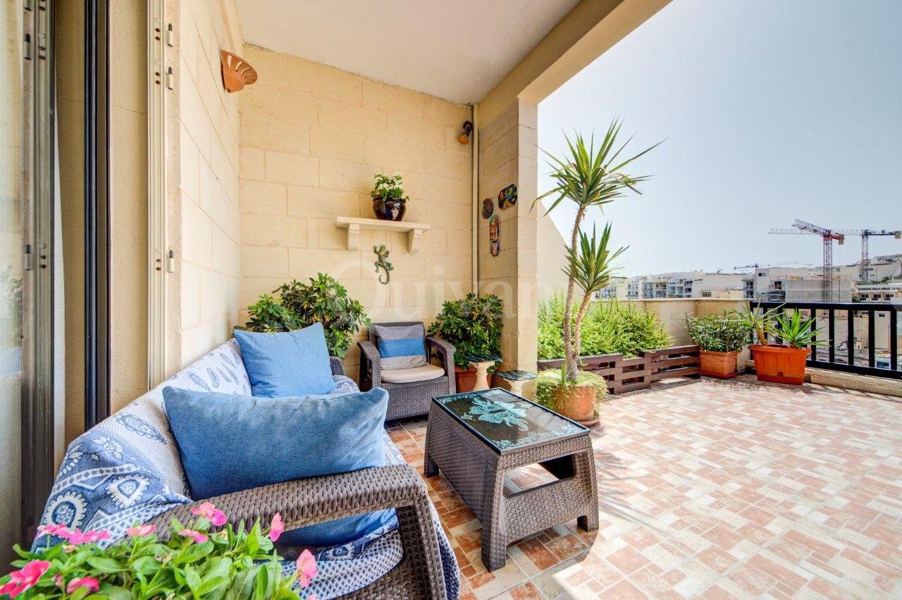 St Julians, Furnished, Penthouse