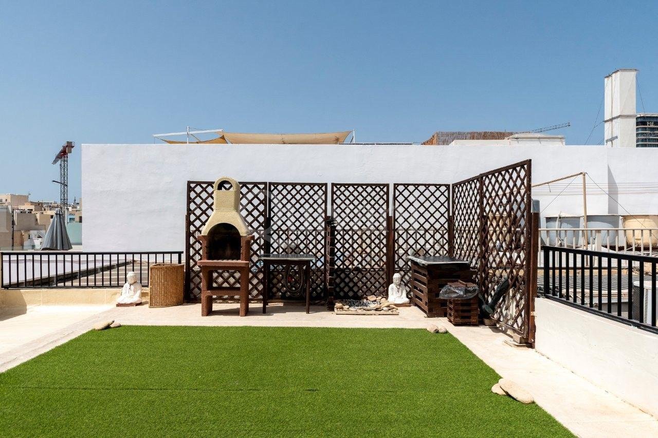 St Julians, Furnished, Penthouse