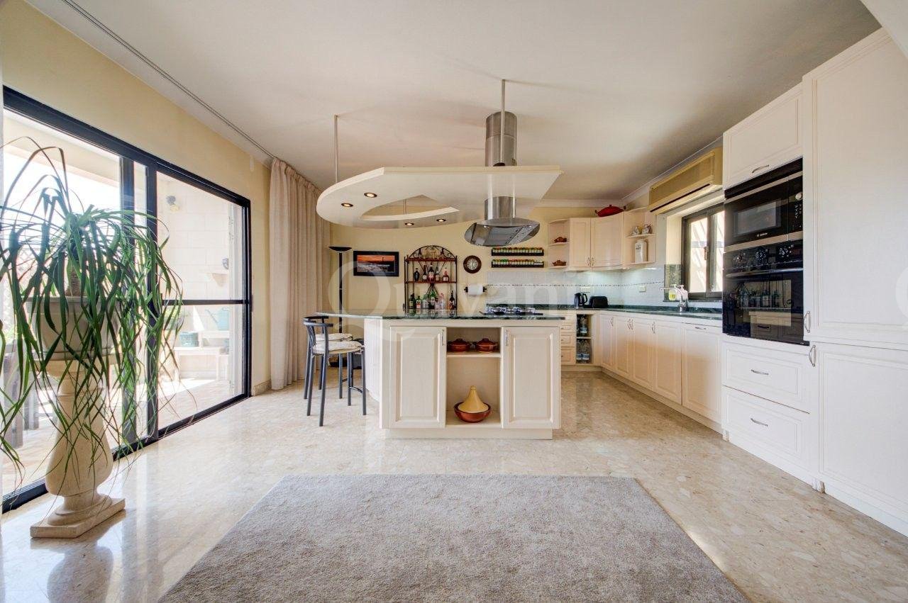 St Julians, Furnished, Penthouse