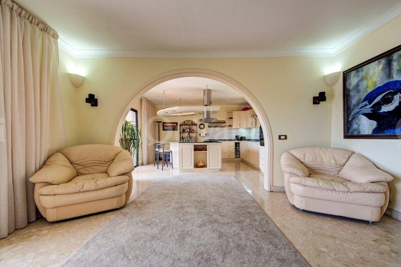 St Julians, Furnished, Penthouse