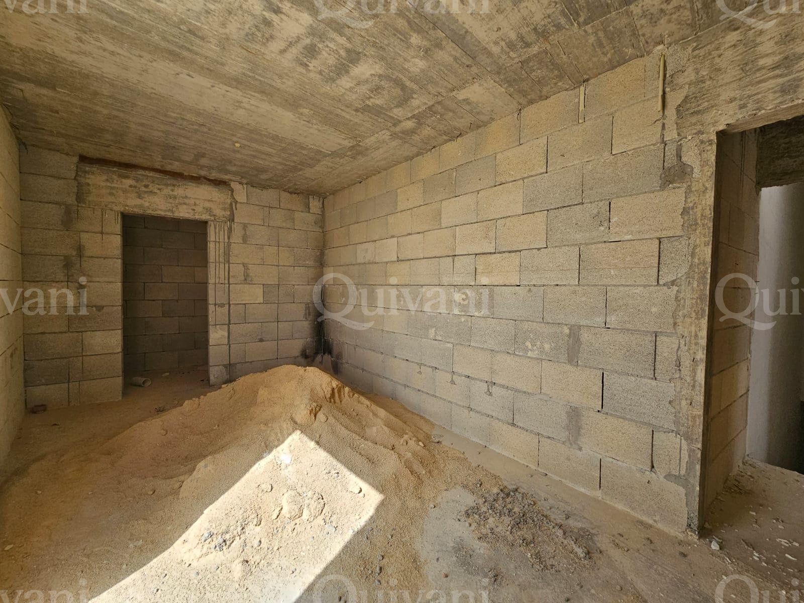 Qala, Penthouse