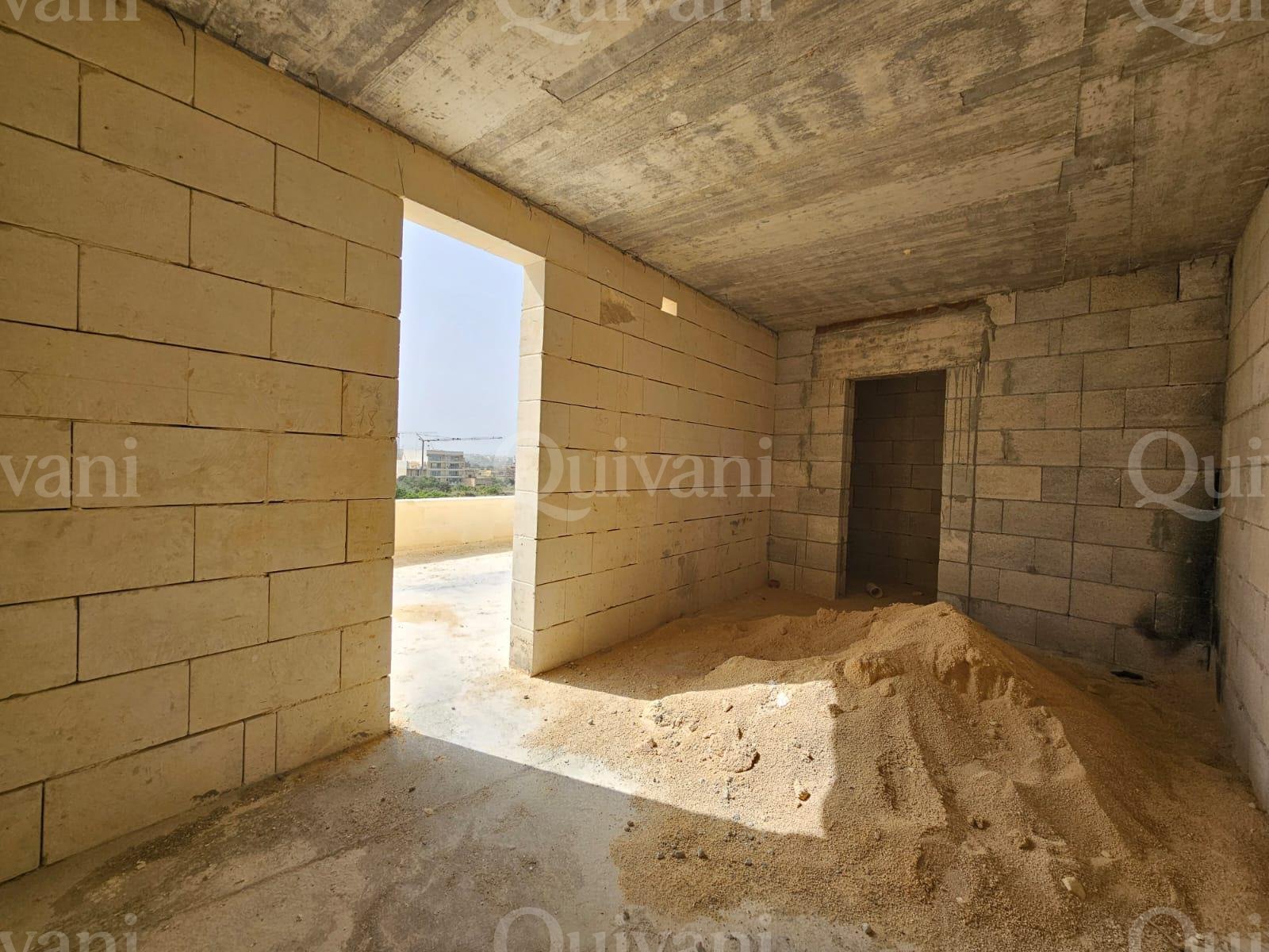 Qala, Penthouse