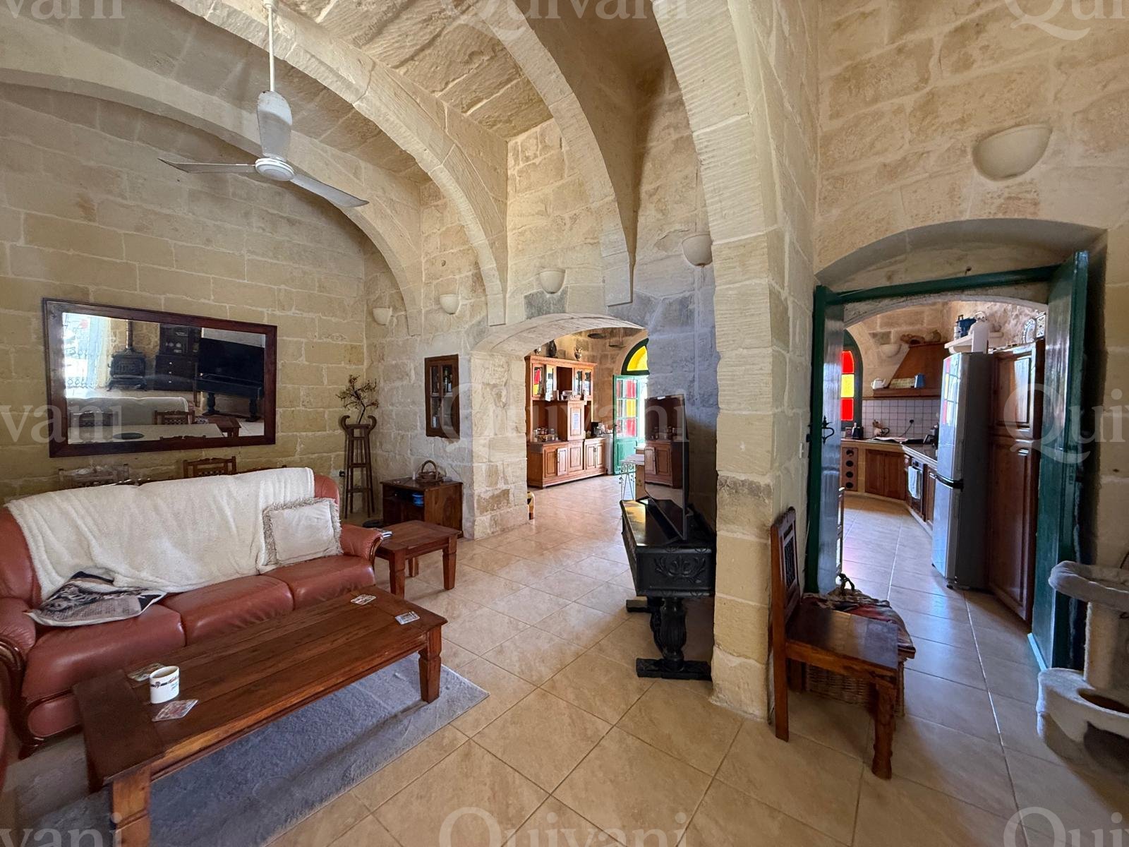 Xewkija, Furnished Farmhouse