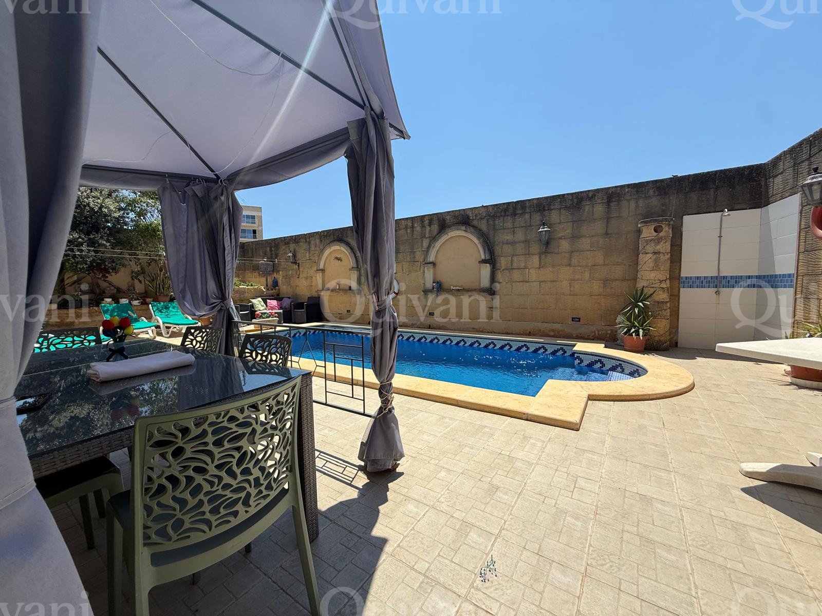Xewkija, Furnished Farmhouse