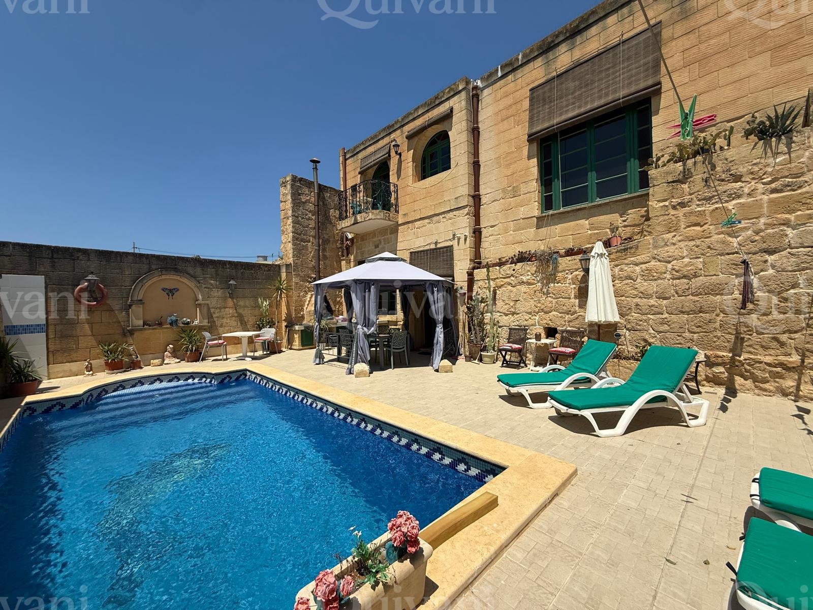 Xewkija, Furnished Farmhouse