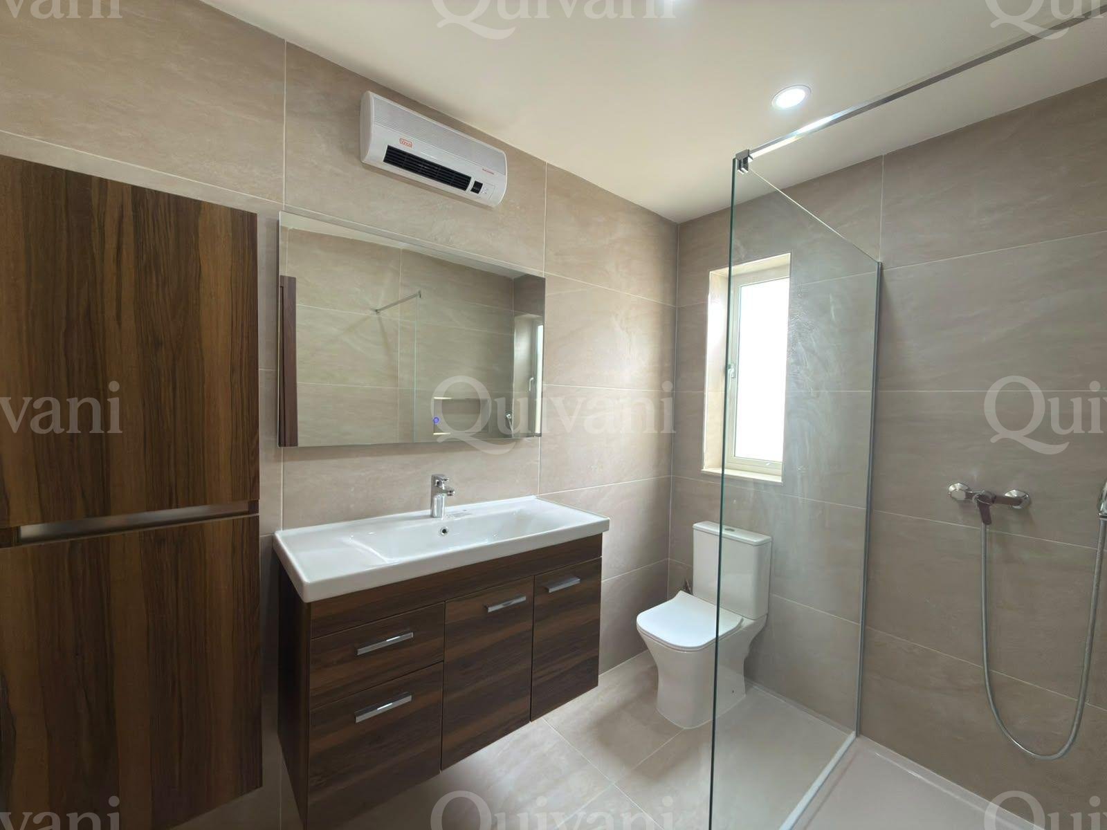 Newly Finished & Furnished 2-Bedroom Penthouse with Airspace (UCA)