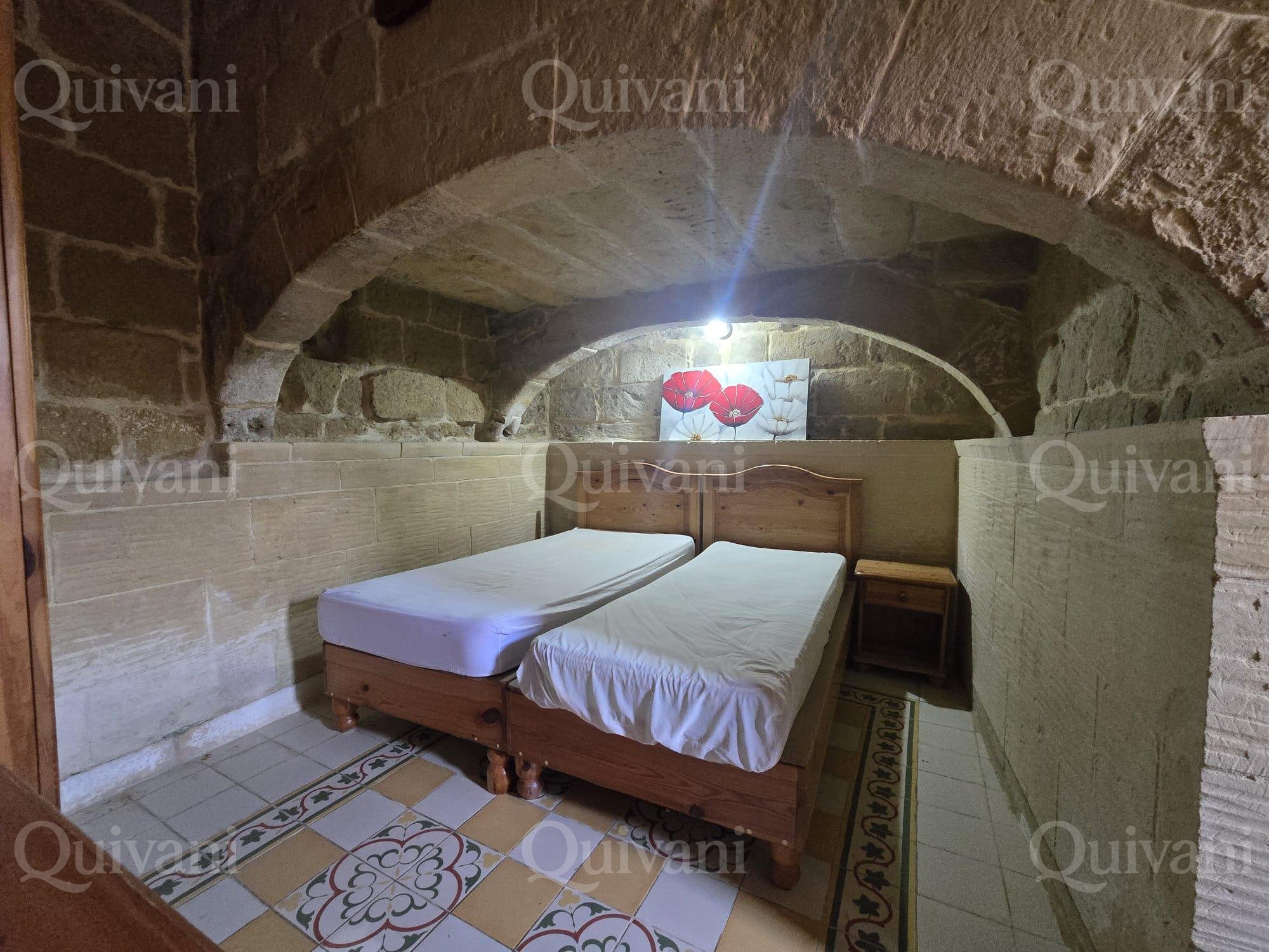 San Lawrenz, Furnished Farmhouse