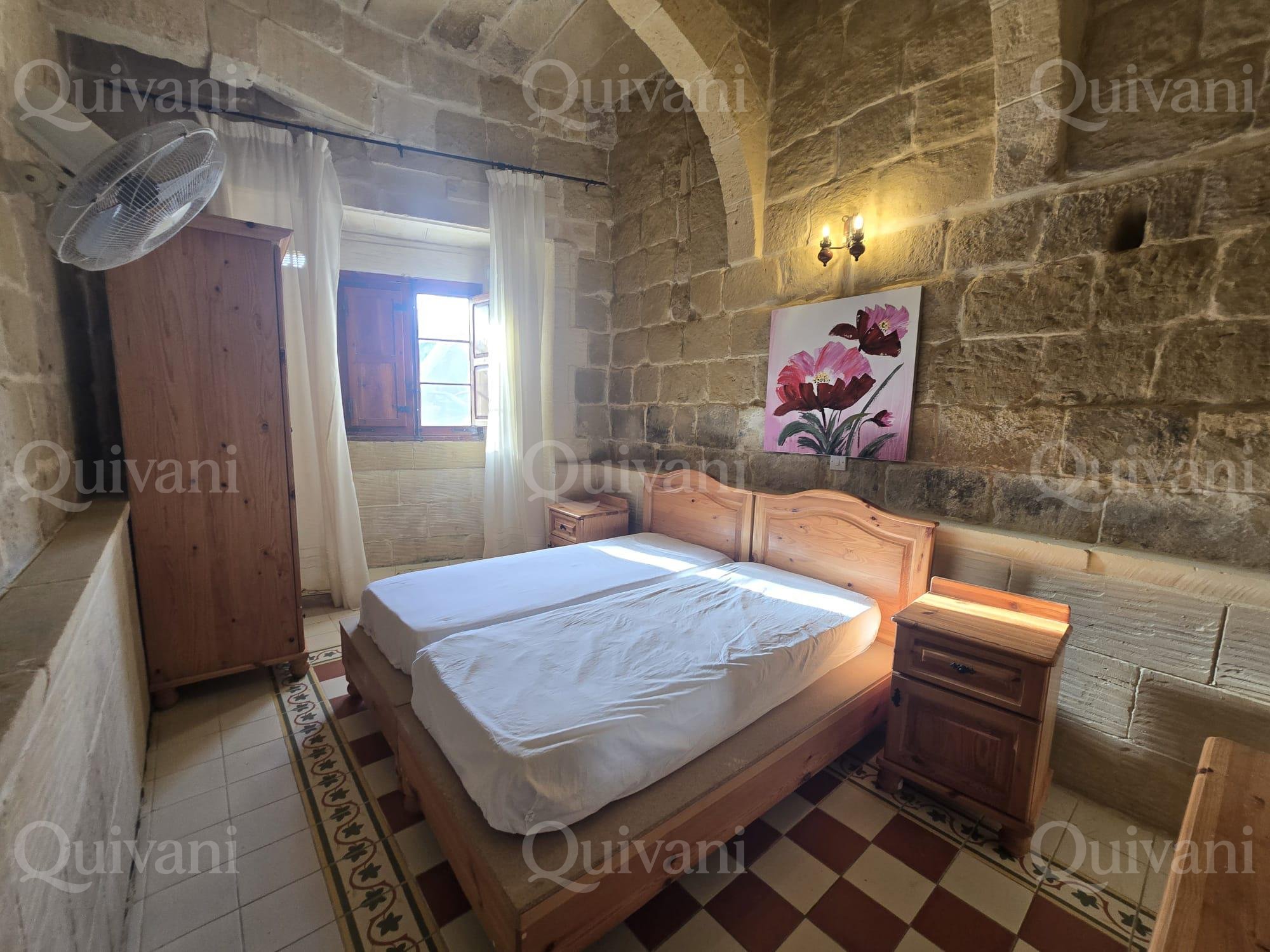 San Lawrenz, Furnished Farmhouse