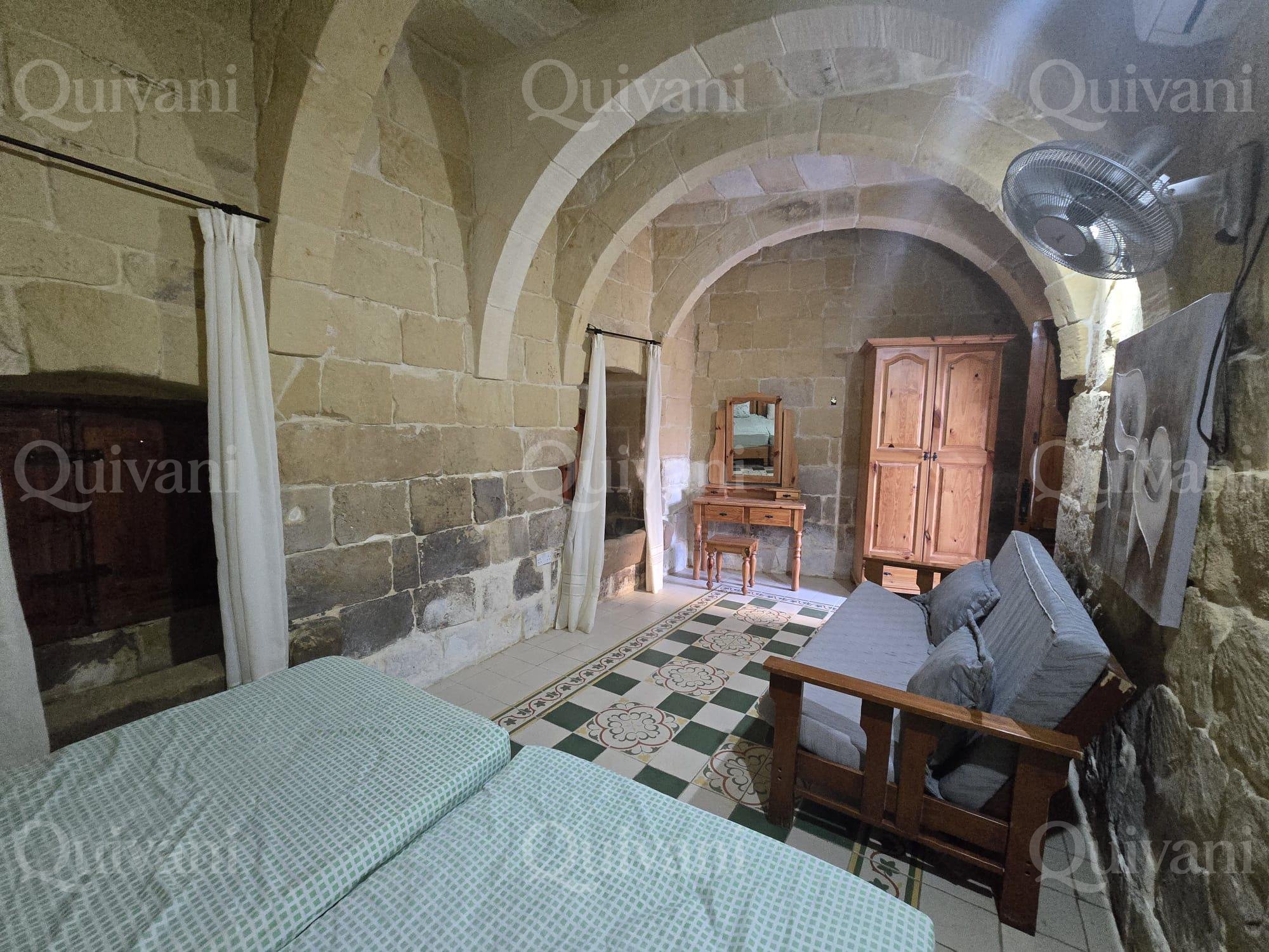 San Lawrenz, Furnished Farmhouse