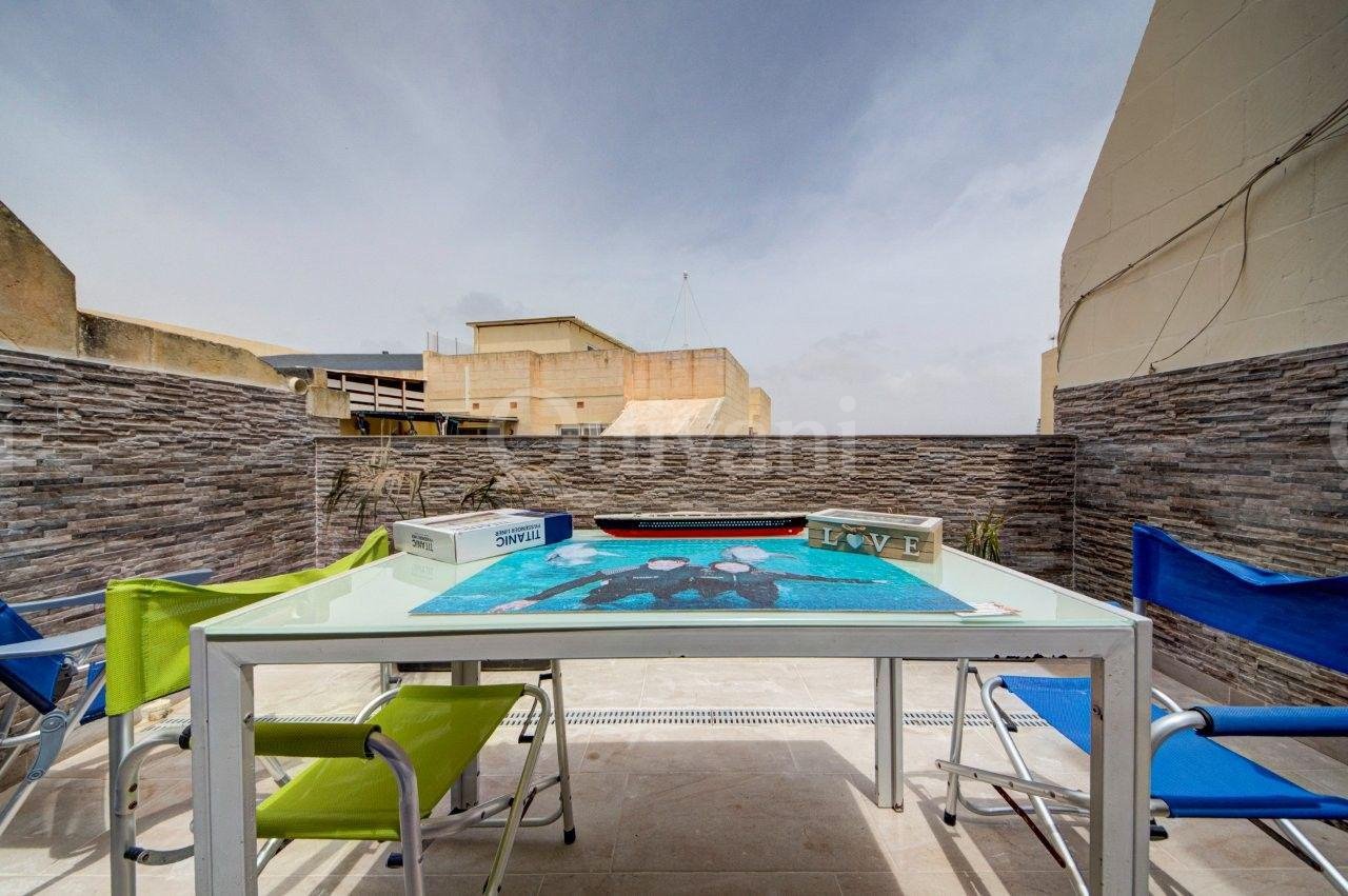 Sannat, Fully furnished Penthouse