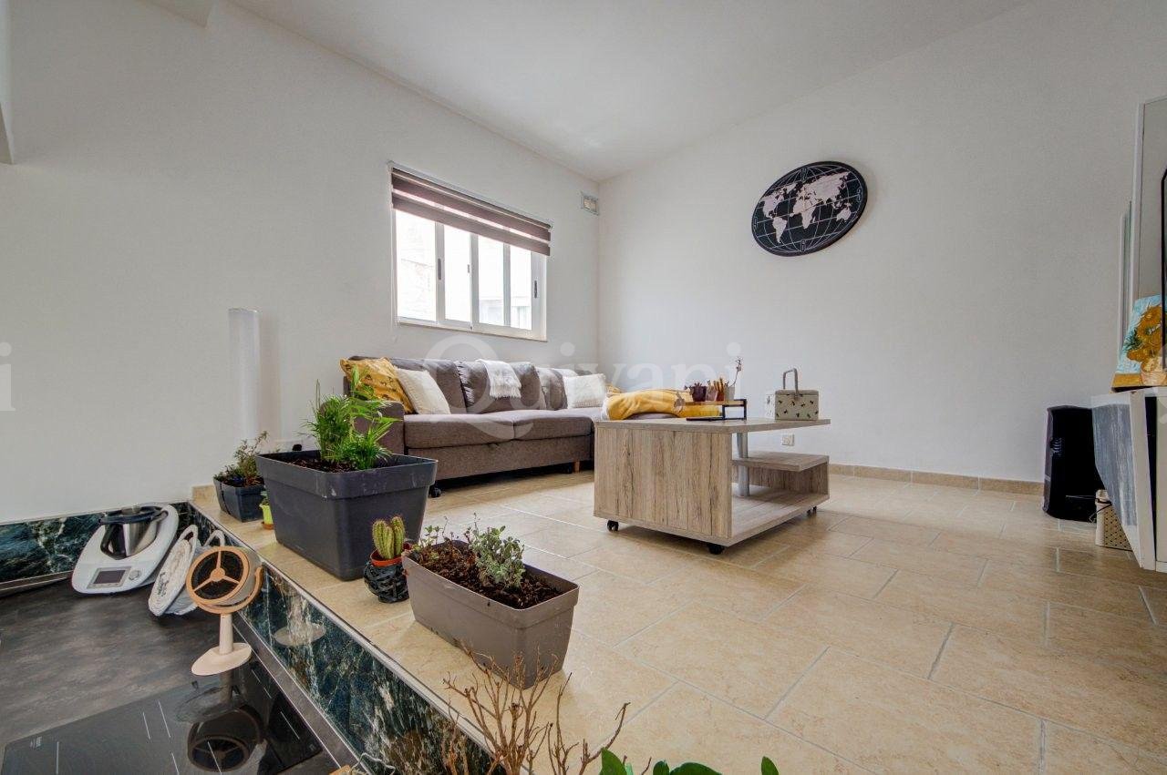Sannat, Fully furnished Penthouse