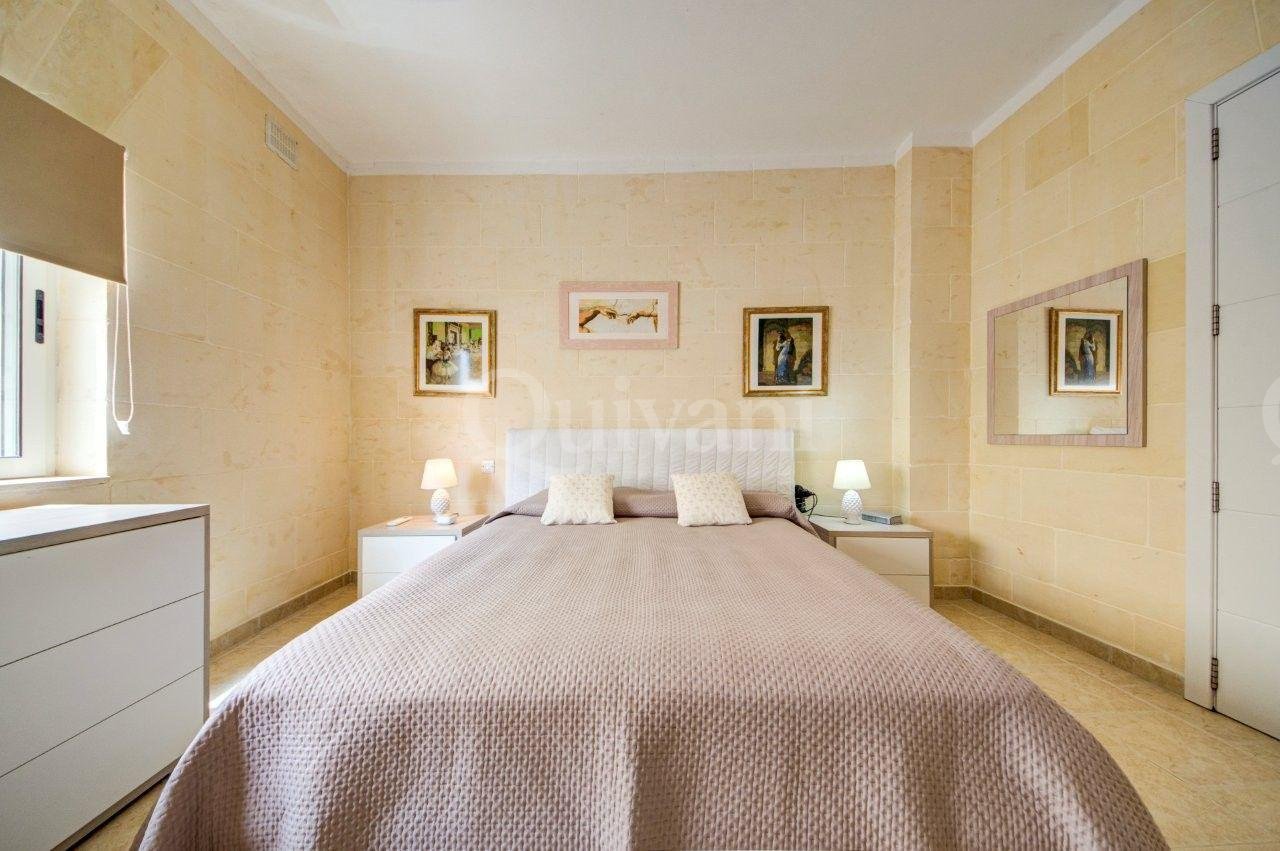 Sannat, Fully furnished Penthouse