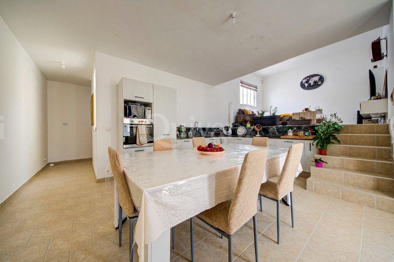 Sannat, Fully furnished Penthouse