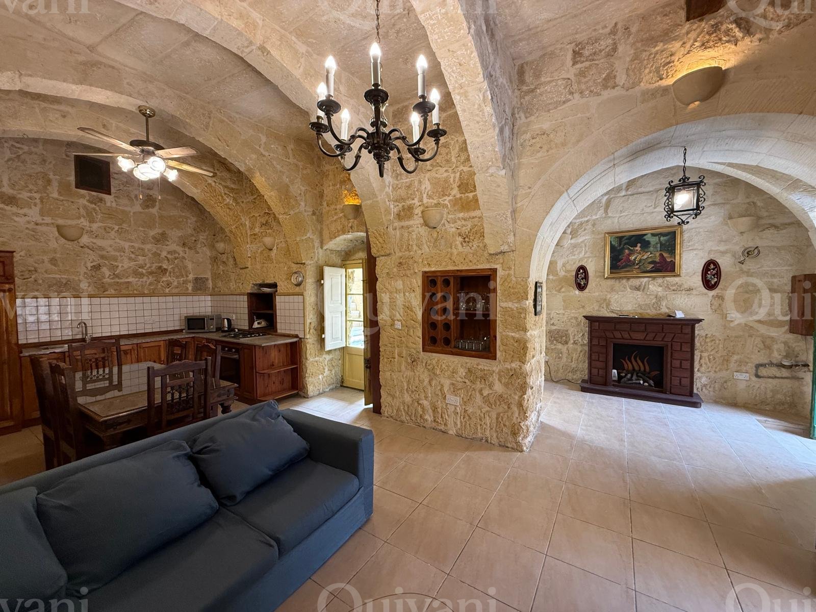 Xewkija, Furnished Farmhouse
