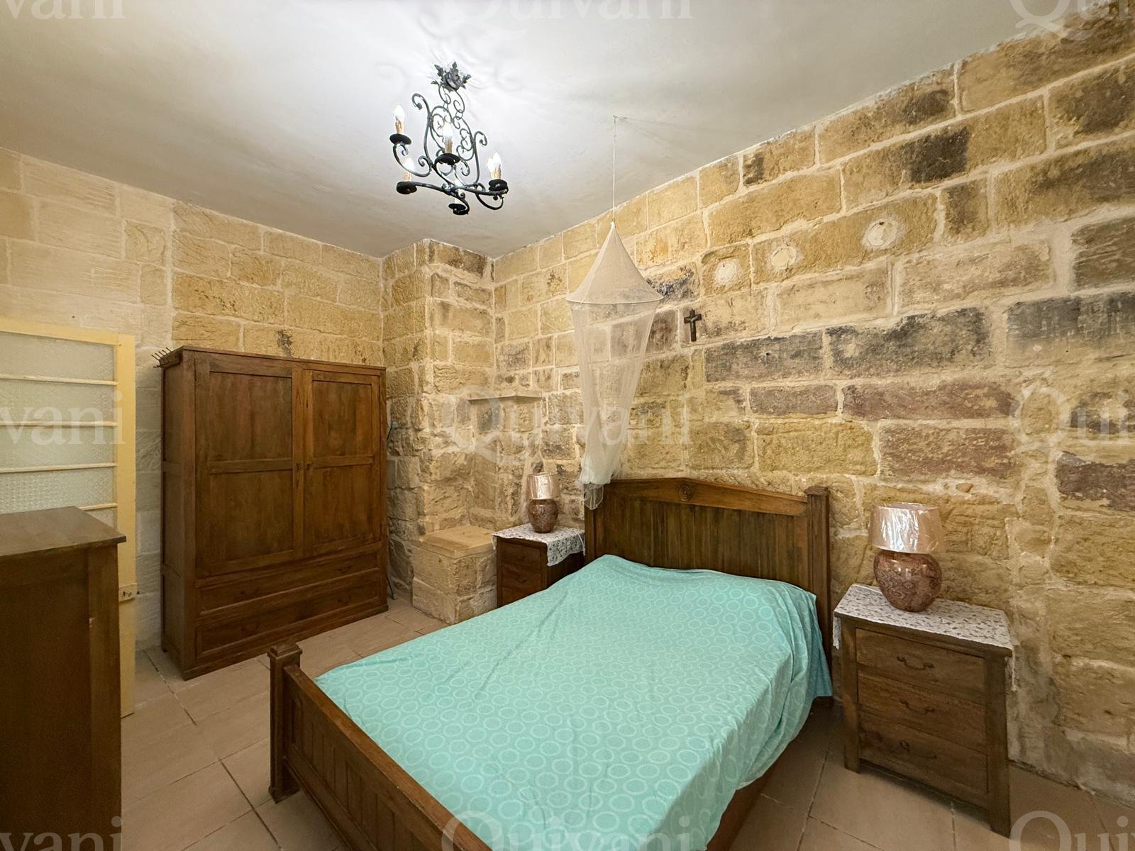 Xewkija, Furnished Farmhouse
