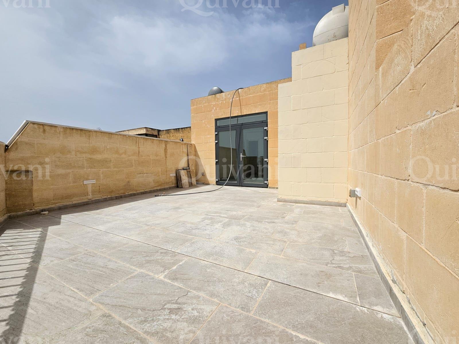 Sannat, Finished Penthouse