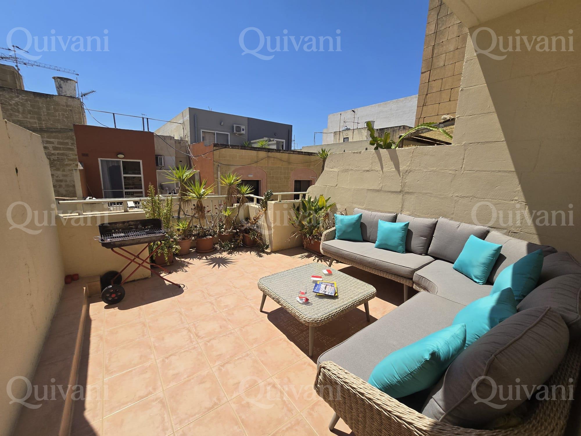 Marsalforn, Furnished Apartment