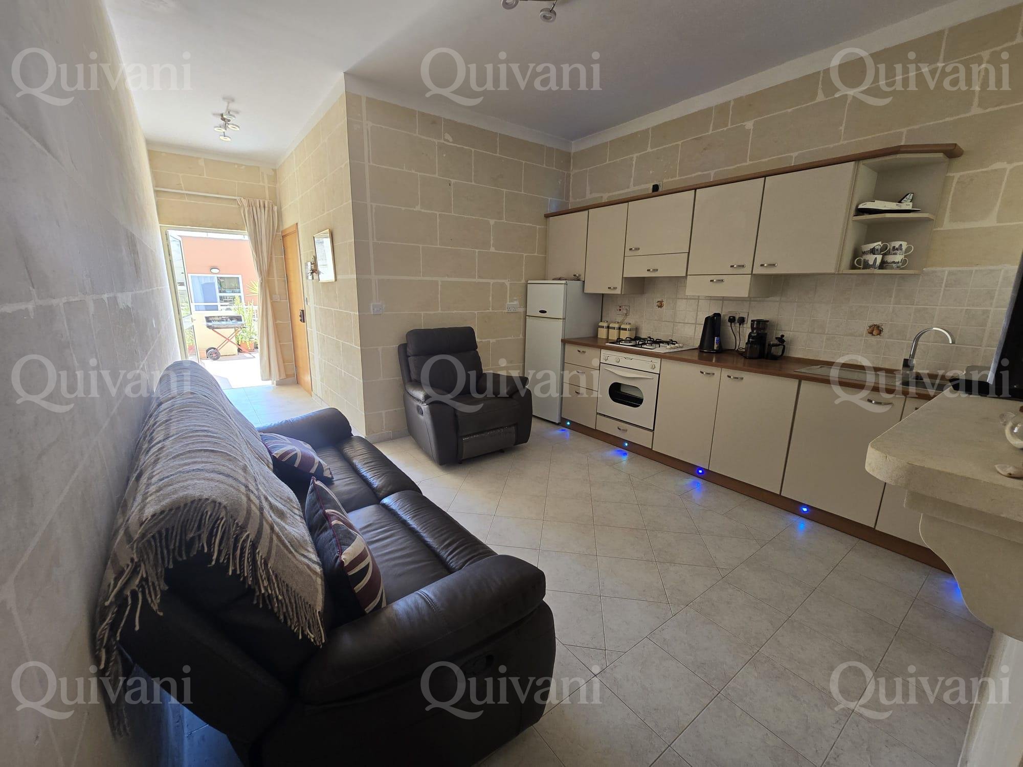 Marsalforn, Furnished Apartment