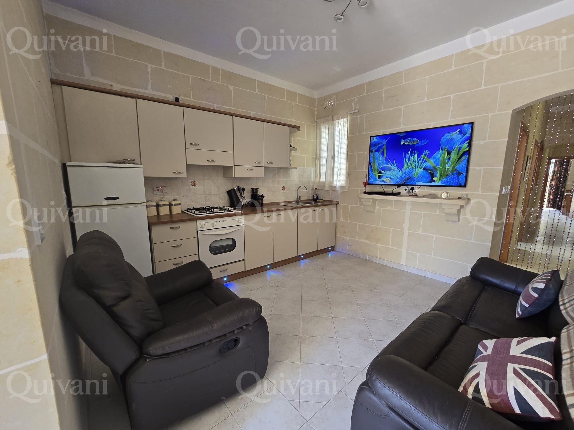 Marsalforn, Furnished Apartment