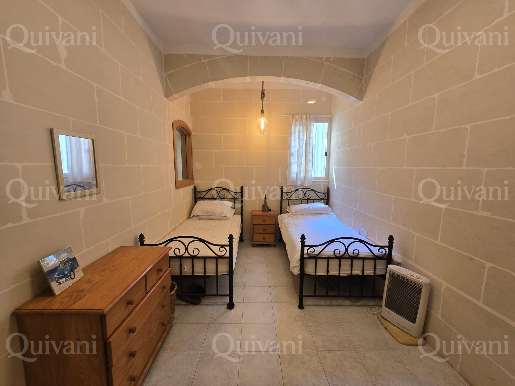 Marsalforn, Furnished Apartment