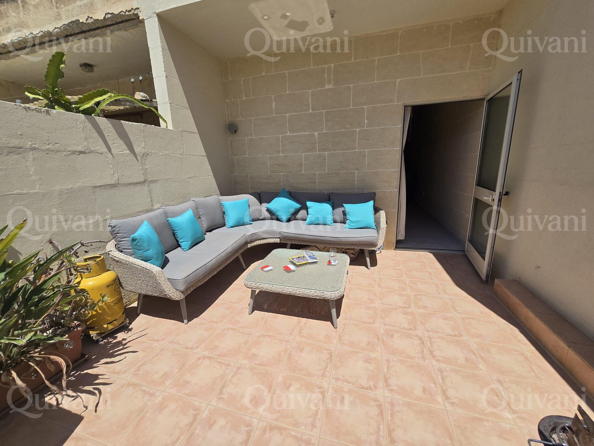 Marsalforn, Furnished Apartment