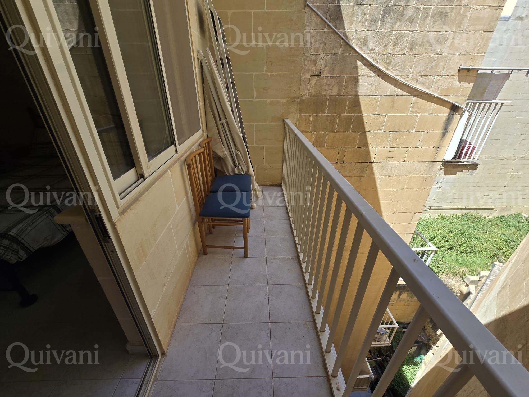 Marsalforn, Furnished Apartment