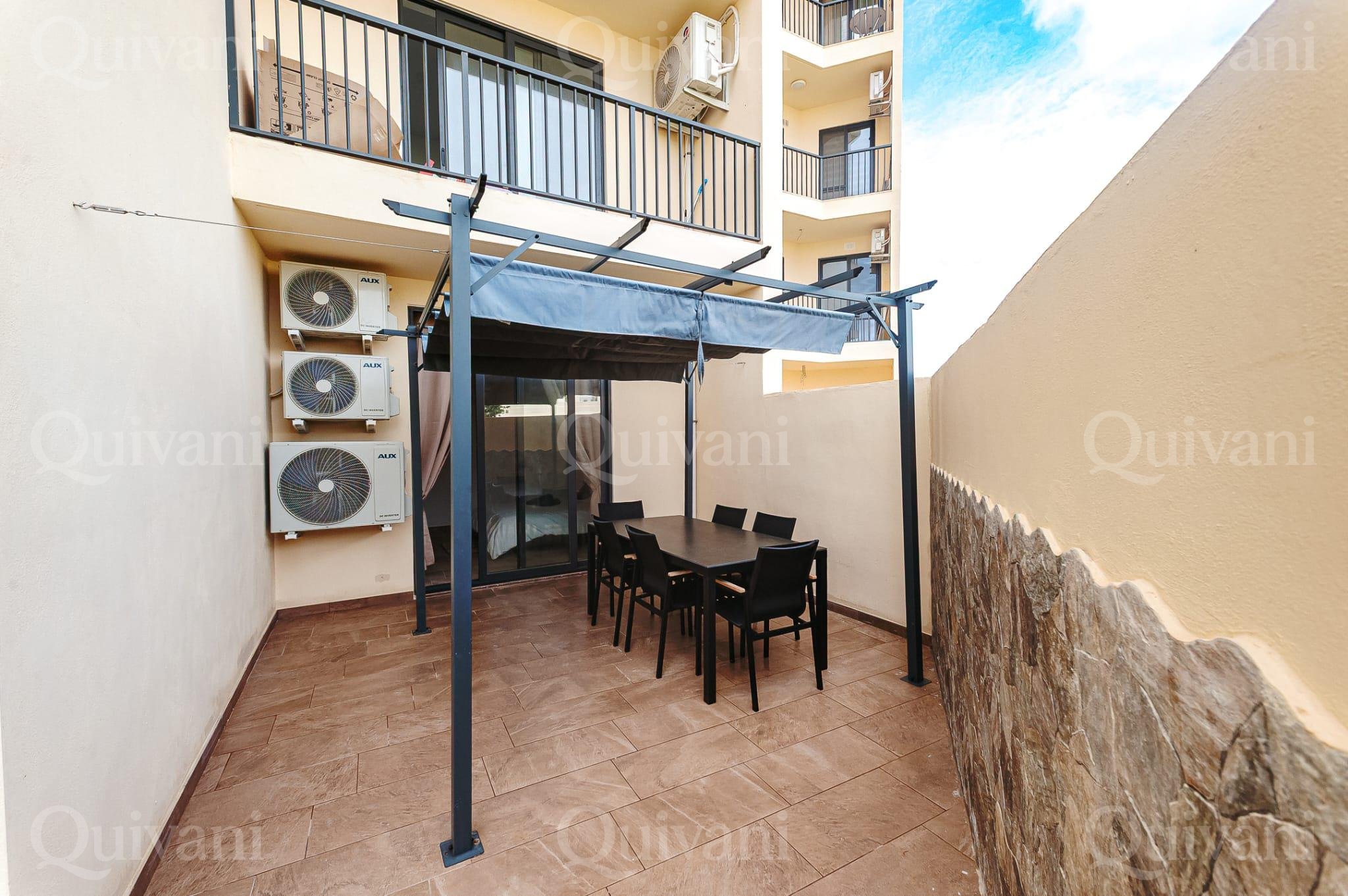 Ghajnsielem, Furnished Maisonette