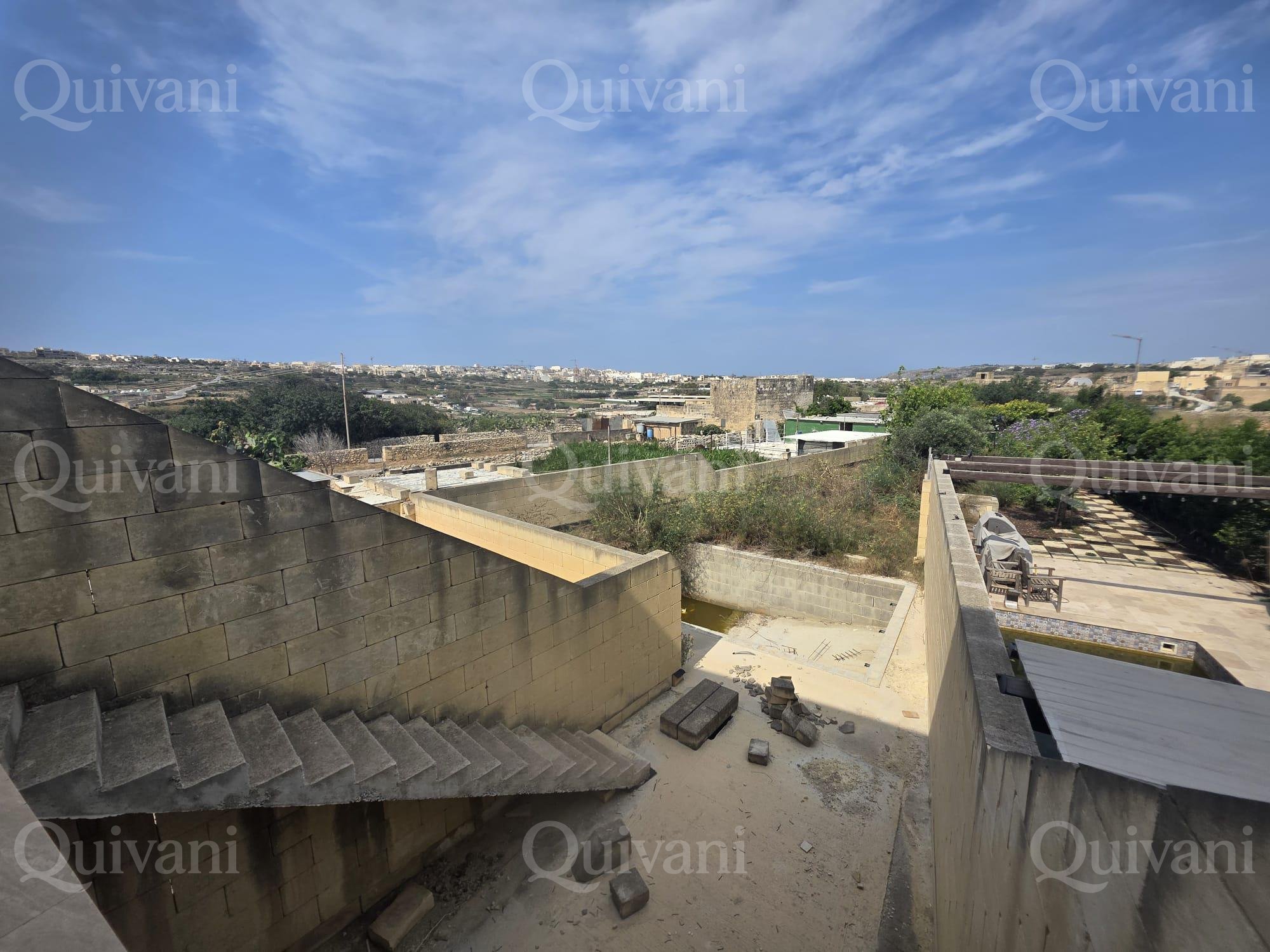 Xewkija, Semi- Finished Terraced House