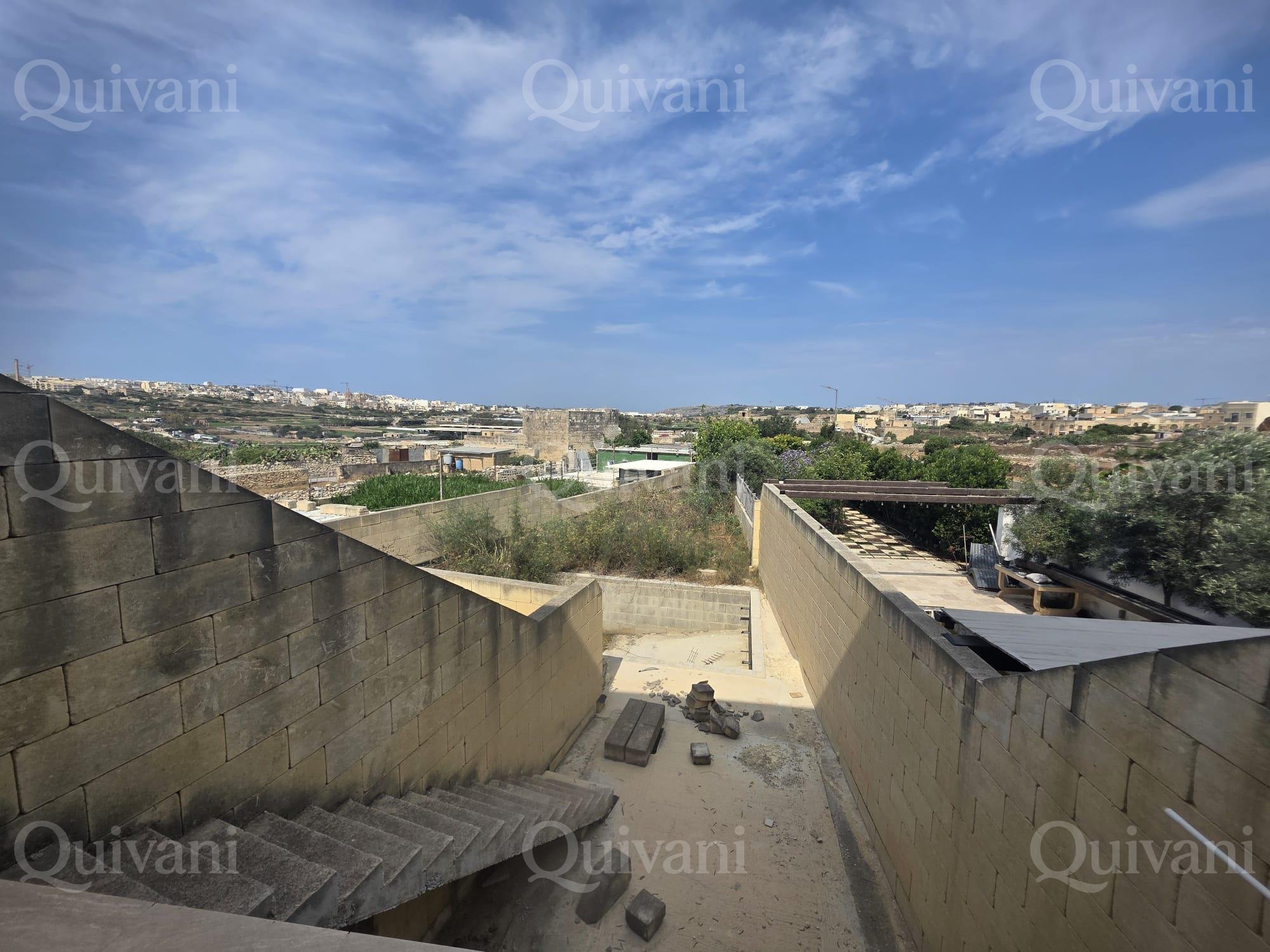 Xewkija, Semi- Finished Terraced House
