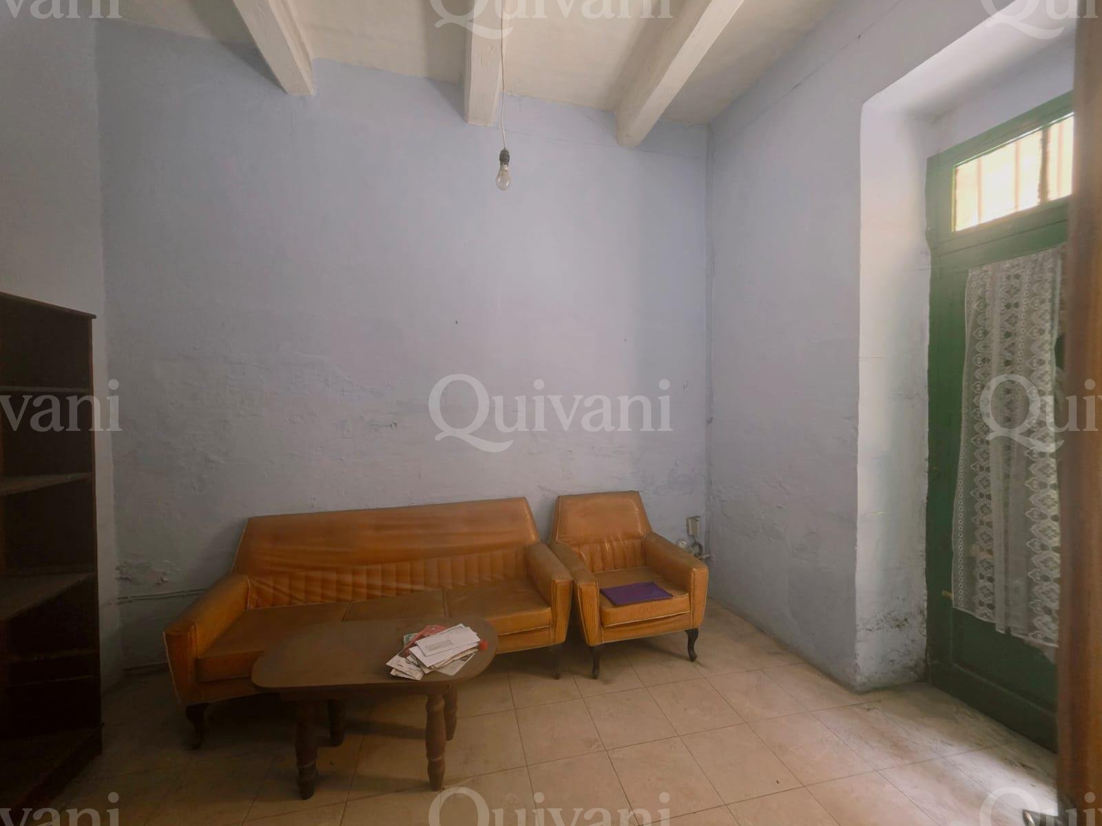 Exclusive, Victoria, UCA, Unconverted Townhouse with Garden
