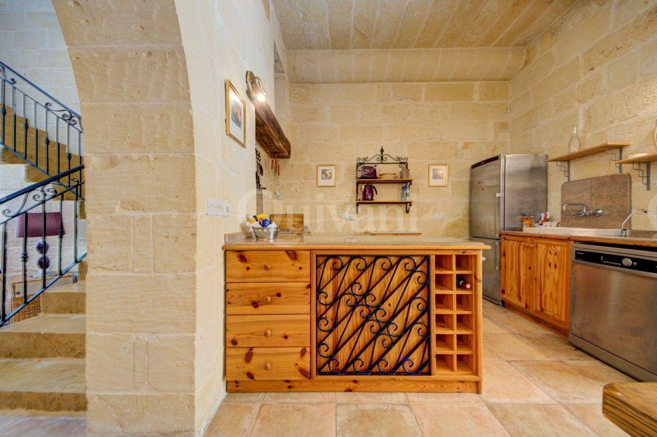 Xaghra, Furnished House of Character
