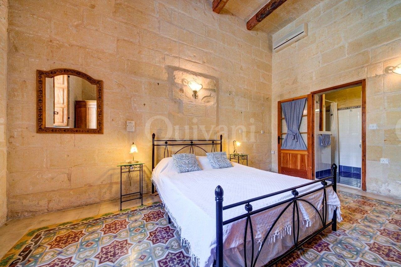 Xaghra, Furnished House of Character