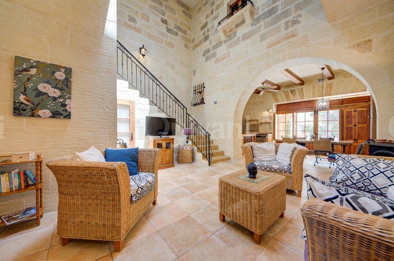 Xaghra, Furnished House of Character