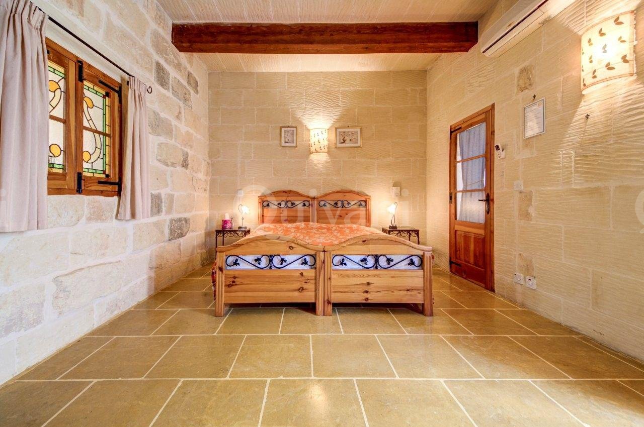 Xaghra, Furnished House of Character