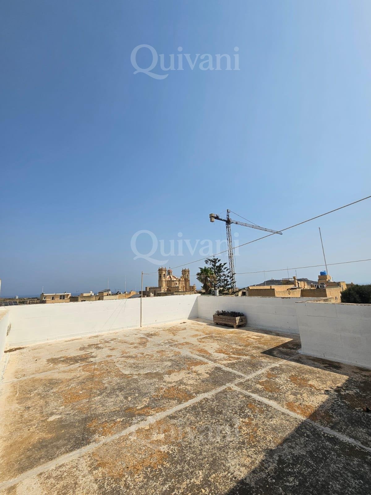 Gharb, Terraced House with Garage, Backyard & Terrace